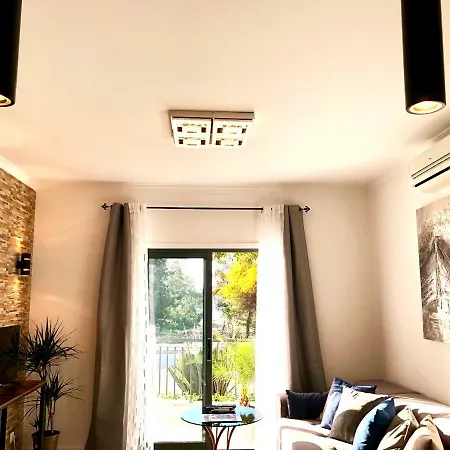 Apartment Blue Wave Olhos de Agua (Albufeira)